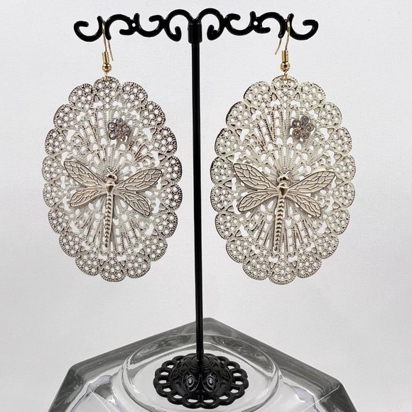 NWT - Charming Charlie - Oval Filigree Dragon Fly Gold Tone Fishhook Earrings - Picture 2 of 9